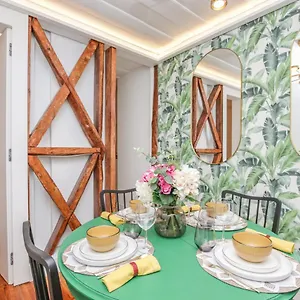 Golden Cage Chiado - Charm Historic And Cozy Apartment Lisbon